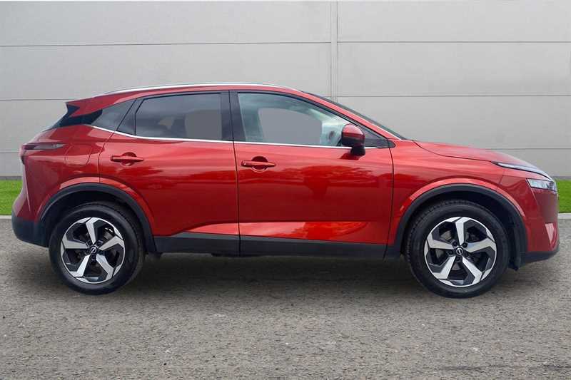 Nissan Qashqai 1.3 Dig-t Mh N-connecta BJ73KPF Red #3