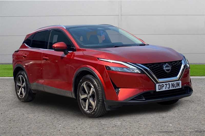 Nissan Qashqai 1.3 Dig-t Mh N-connecta Red