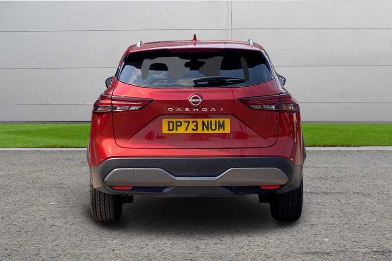 Nissan Qashqai 1.3 Dig-t Mh N-connecta DP73NUM Red #4