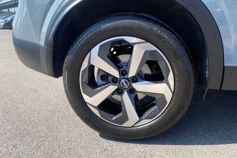 Nissan Qashqai 1.3 Dig-t Mh 158 N-connecta Xtronic LV23RTX Grey #6