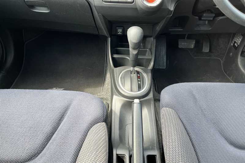 Honda Jazz 2011 Honda Jazznbsp1.3h Ima Hs Cvt Euro 5 U White #36