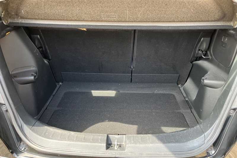 Honda Jazz 2011 Honda Jazznbsp1.3h Ima Hs Cvt Euro 5 U White #11