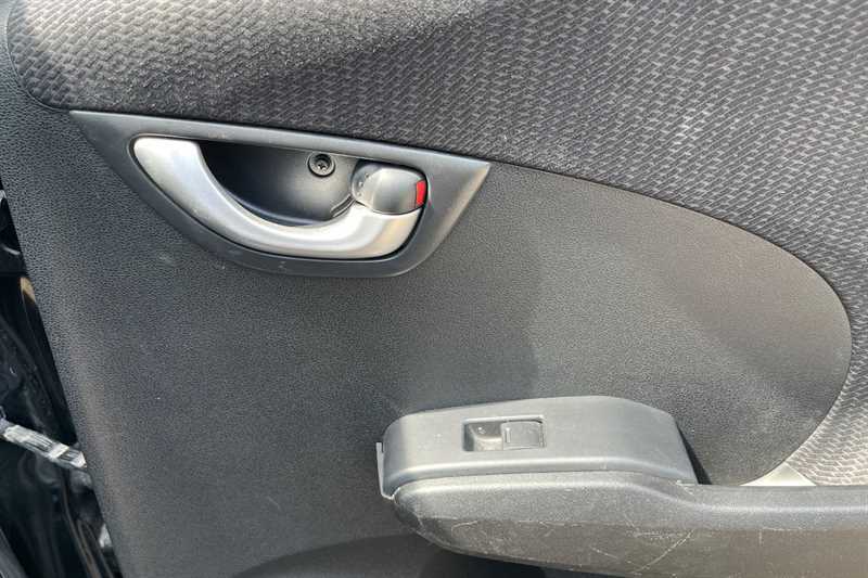 Honda Jazz 2011 Honda Jazznbsp1.3h Ima Hs Cvt Euro 5 U White #24