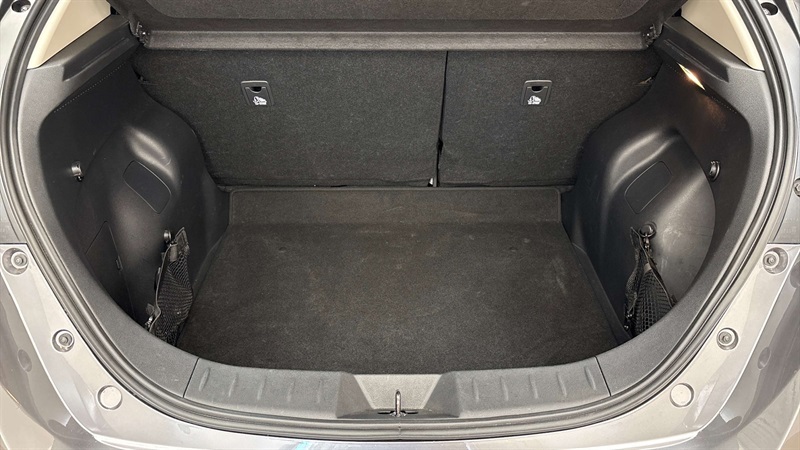 Nissan Leaf 160Kw E N-connecta 59Kwh Grey #5