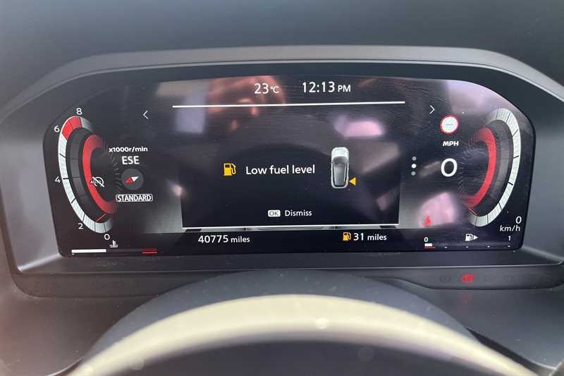 Nissan Qashqai 1.3 Dig-t Mh N-connecta Glass Roof BC73OEY Black #4