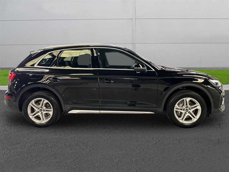 Audi Q5 50 Tfsi E Quattro Sport S Tronic Black #3