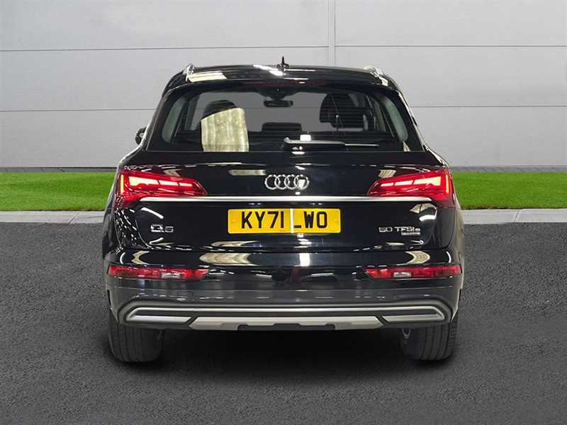 Audi Q5 50 Tfsi E Quattro Sport S Tronic Black #4