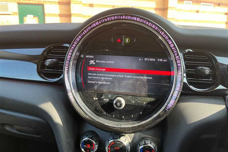 Mini Hatch 1.5 Cooper Classic KX23OAC Black #5