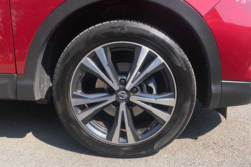 Nissan Qashqai 1.2 Dig-t N-connecta Red #6
