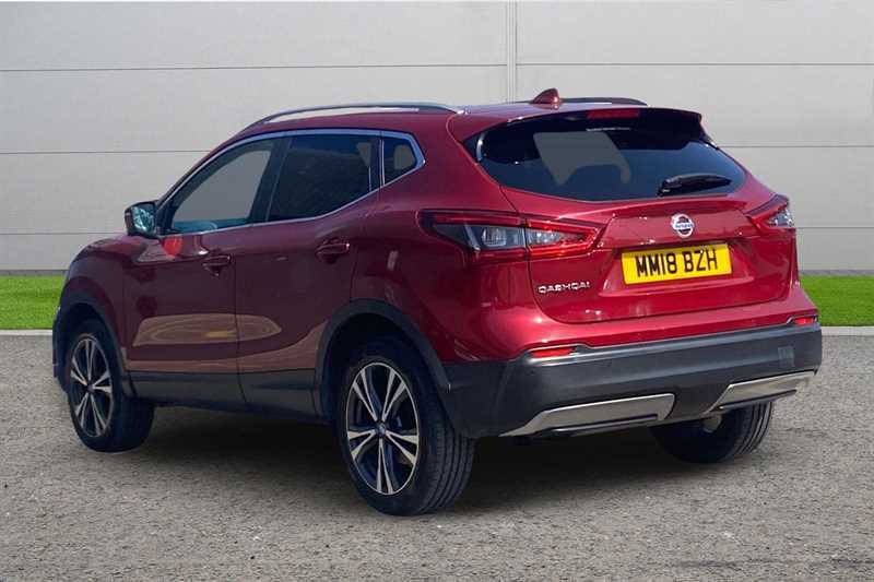 Nissan Qashqai 1.2 Dig-t N-connecta Red #2