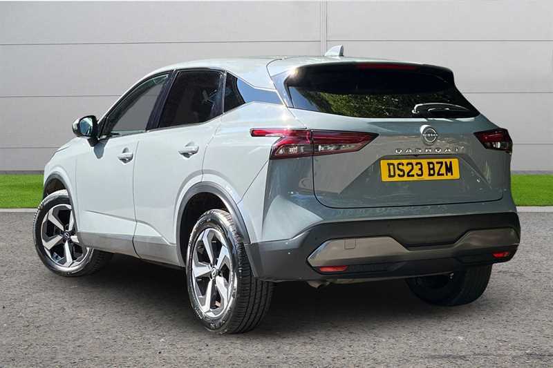 Nissan Qashqai 1.3 Dig-t Mh N-connecta Grey #2
