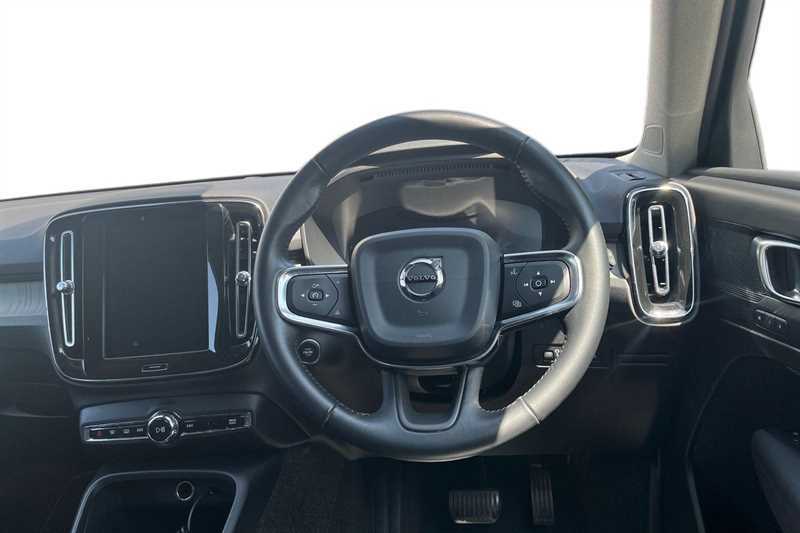 Volvo XC40 2.0 D4 190 Inscription Pro Awd Geartronic BU68FVY Gold #4