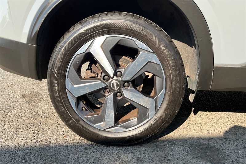 Nissan Qashqai 1.3 Dig-t Mh N-connecta Grey #6