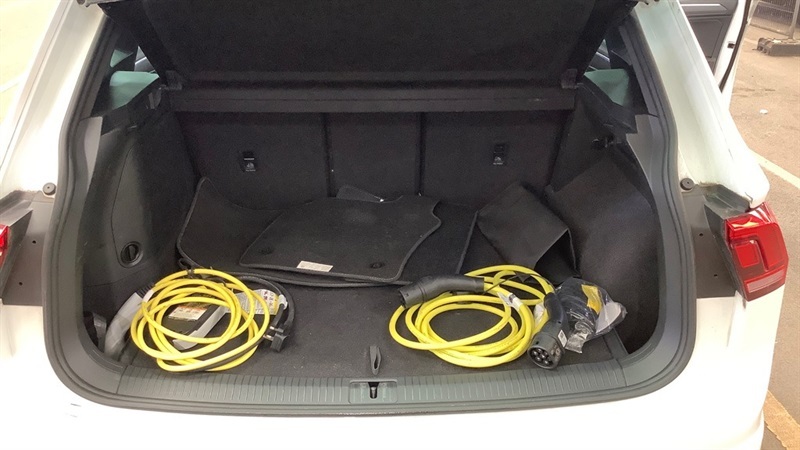 Volkswagen Tiguan 1.4 Tsi Ehybrid R-line Dsg White #4