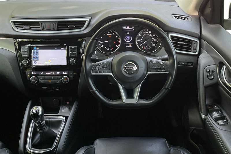 Nissan Qashqai 1.6 Dig-t Tekna KF18HGA White #4