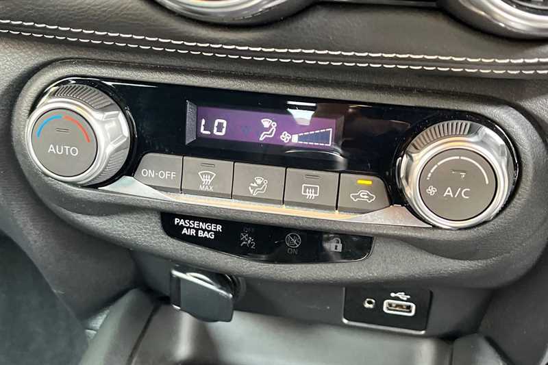Nissan Juke 1.0 Dig-t 114 N-connecta Grey
