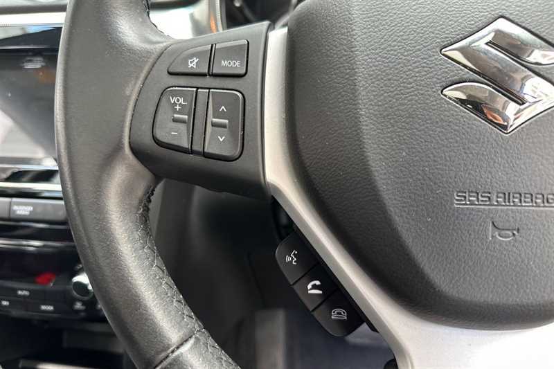 Suzuki Vitara Sz-t White #16