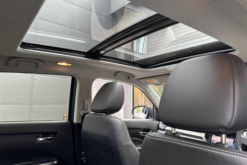 Suzuki Vitara Sz-t White #31