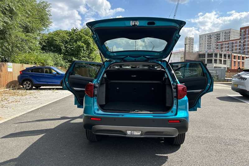 Suzuki Vitara Sz-t White #35