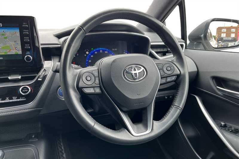 Toyota Corolla 1.8 Vvt-i Hybrid Design Cvt LM21XDH White #4