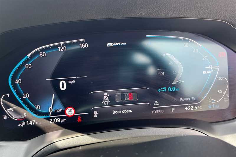 BMW 3 Series 330E Xdrive M Sport Step FM21CCU Blue #2