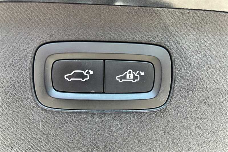 Volvo XC90 Suv Grey #32