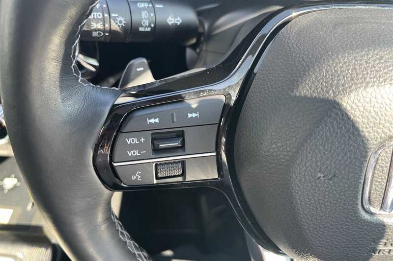 Honda Civic 2.0 Ehev Elegance Cvt Hatchback Grey #17