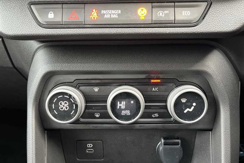 Dacia Sandero 1.0 Tce Essential White #16
