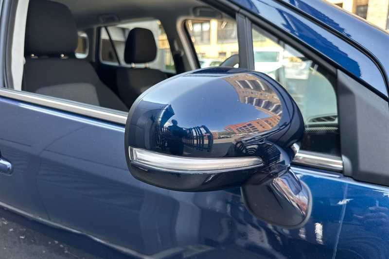 Suzuki S Cross Motion Blue #24