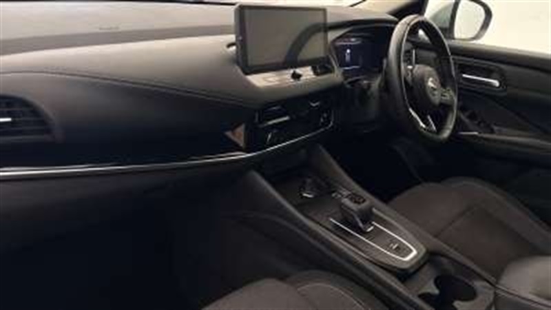 Nissan Qashqai 1.3 Dig-t Mh 158 N-connecta Xtronic DN72WFX Silver #2
