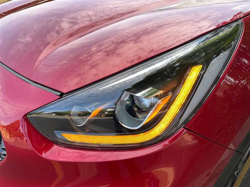 Kia Niro 1.6 Gdi Hybrid 4 Dct Red #4