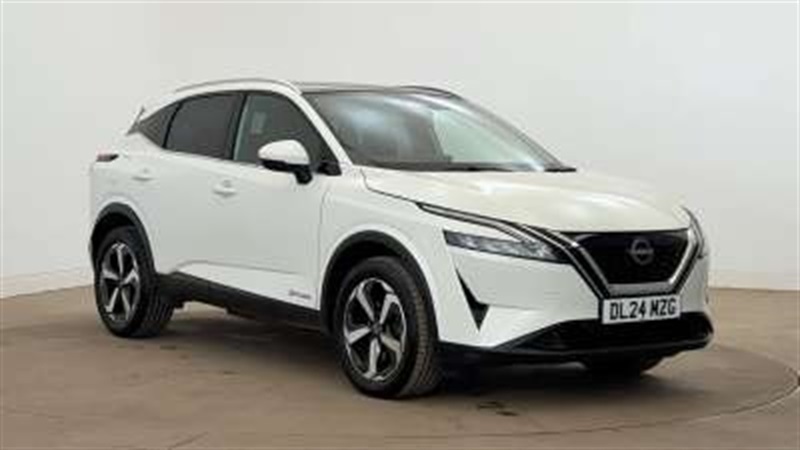 Nissan Qashqai 1.5 E-power N-connecta Glass Roof White