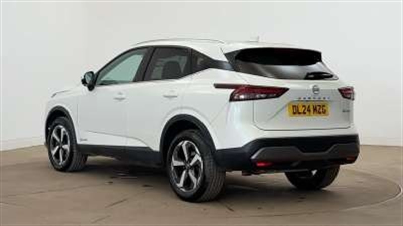 Nissan Qashqai 1.5 E-power N-connecta Glass Roof DL24MZG White #3