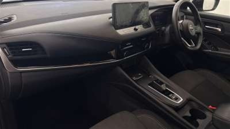 Nissan Qashqai 1.5 E-power N-connecta Glass Roof YE24NJU Black #2