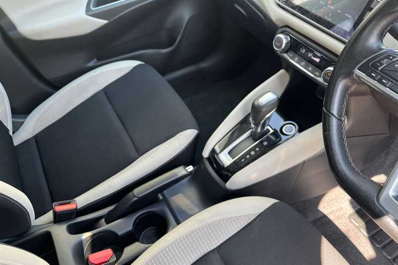 Nissan Micra Tekna Black #17