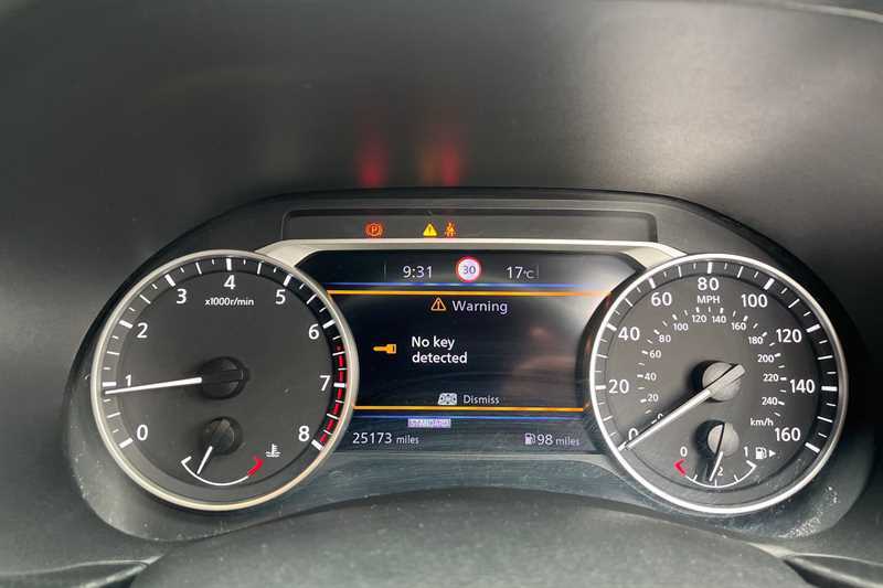 Nissan Juke 1.0 Dig-t Tekna Black #14