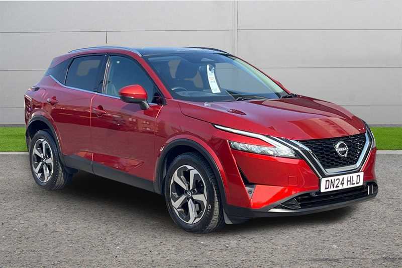 Nissan Qashqai 1.3 Dig-t Mh 158 N-connecta Xtronic Red