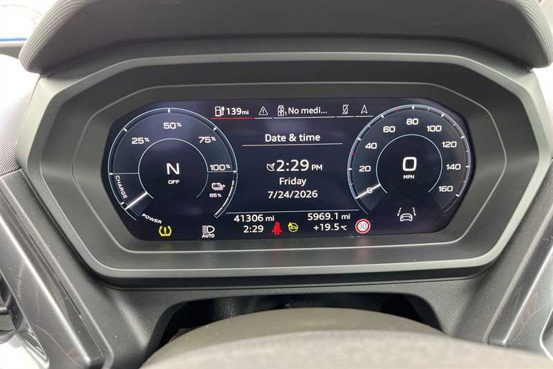 Audi Q4 E Tron 125Kw 35 55.52Kwh Edition 1 RO22EWT Black #5