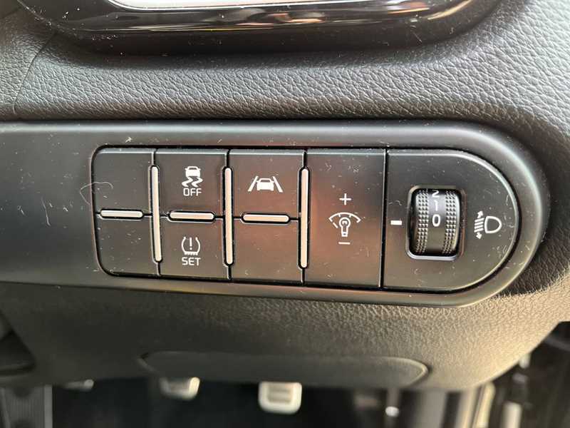 Kia Xceed 1.5T Gdi Isg 138 3 White #23