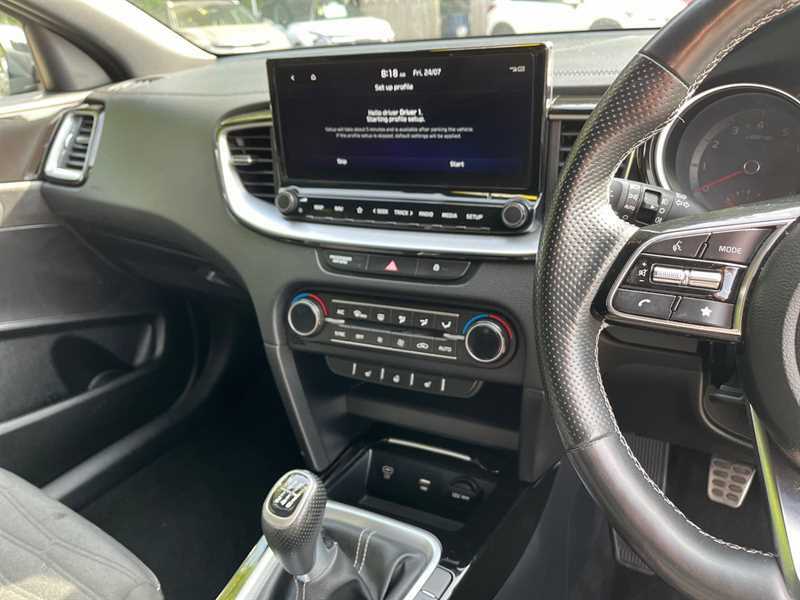 Kia Xceed 1.5T Gdi Isg 138 3 White #17