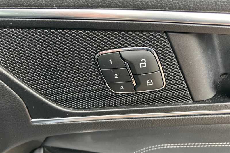 Ford Galaxy 2.5 Fhev 190 Titanium Cvt Lux Pack Black #31