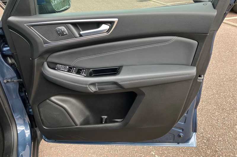 Ford Galaxy 2.5 Fhev 190 Titanium Cvt Lux Pack Black #30