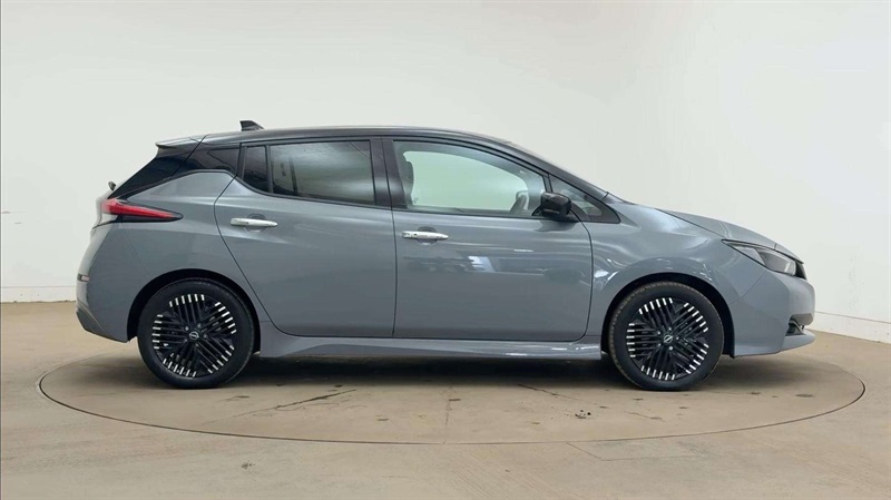Nissan Leaf 110Kw Tekna 39Kwh Black #4