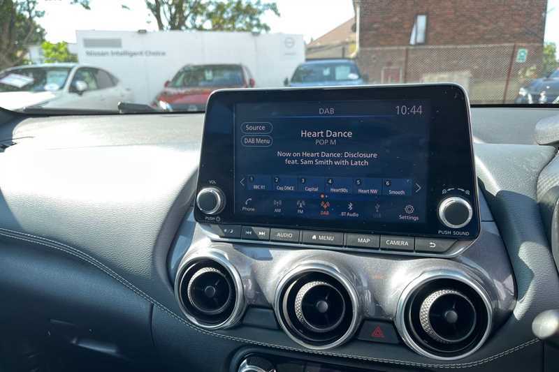 Nissan Juke Juke Tekna Dig-t Blue #10