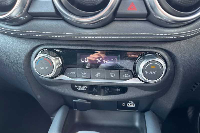 Nissan Juke Juke Tekna Dig-t Blue #12