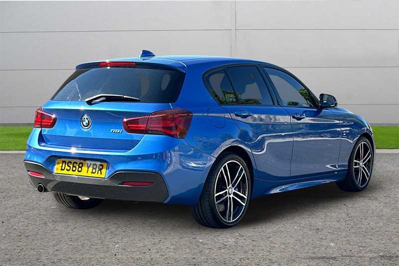 BMW 1 Series 118I 1.5 M Sport Shadow Edition DS68YBR Blue #3