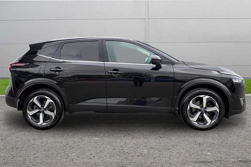Nissan Qashqai 1.3 Dig-t Mh N-connecta Black #3