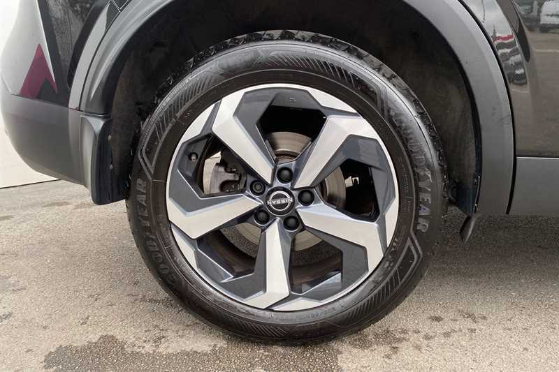 Nissan Qashqai 1.3 Dig-t Mh N-connecta Black #6