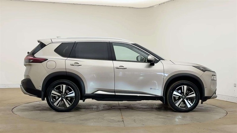 Nissan X-Trail 1.5 E-power E-4orce 213 Tekna 7 Seat Silver #4