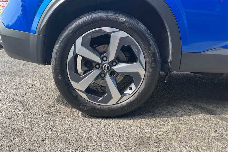 Nissan Qashqai 1.3 Dig-t Mh 158 N-connecta Xtronic Blue #6